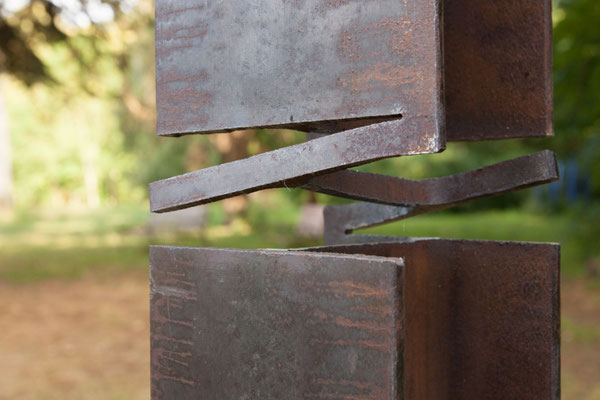 Sculpture en acier, détail