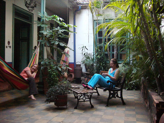 la casa de la hermana de Antonio