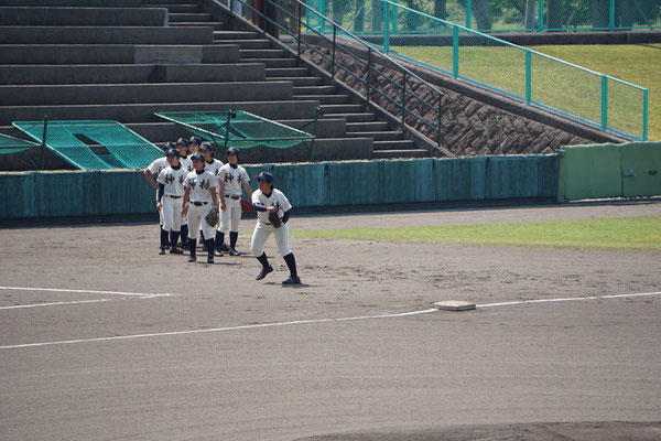 鹿児島ヤングヒーローズ　VS　神村学園女子硬式野球部