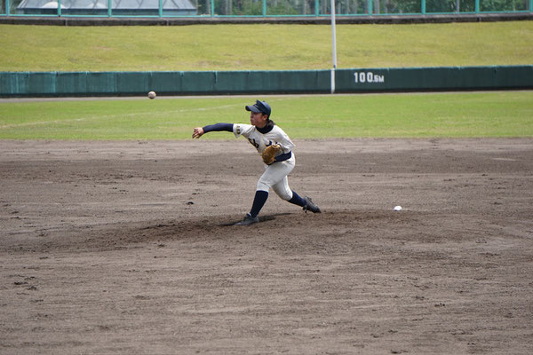 鹿児島ヤングヒーローズ　VS　神村学園女子硬式野球部