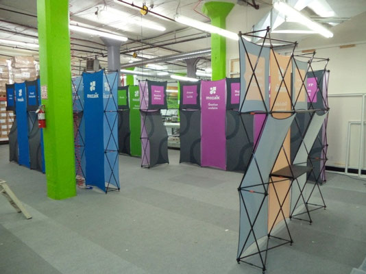 Popup Faltwand mit variablen Textilgrafiken