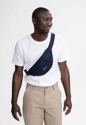 Kalindi_Hip Bag_navy_Men_03 Melawear