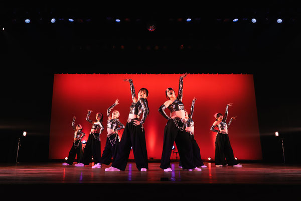 ダンスで輝きを！ - YAYOI DANCE STUDIO CATS9