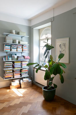 Plissee von oben und unten frei verschiebbar. Sie lassen also immer genauso viel Licht & Einblicke zu, wie du es wünschst.