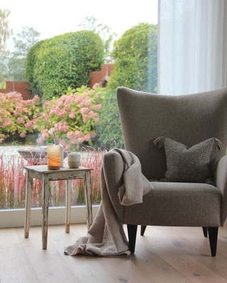 Bezugsarbeit Sessel & Hocker