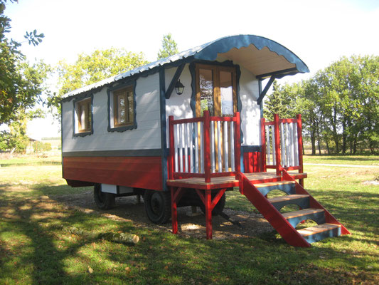   roulotte avec salle de bain