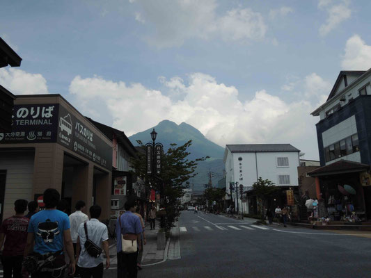 湯の坪街道