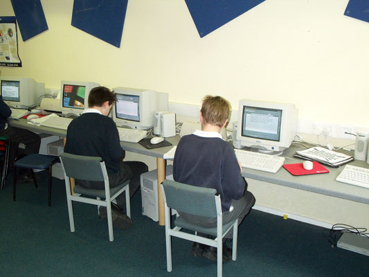 Red Hill School: computer suite