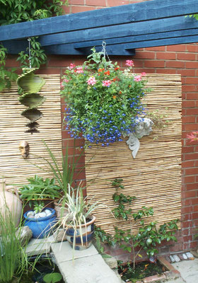 Huxleys Barn: ornamental pond (at the back)