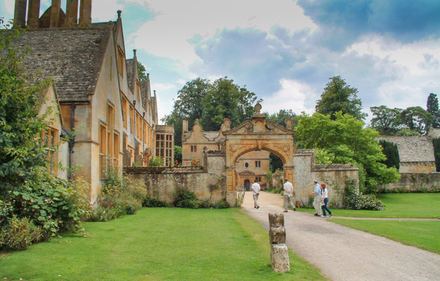 Cotswolds - Stanway House & Fountain