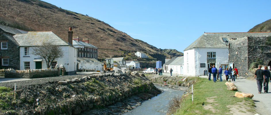 Easter hols in north Devon: Boscastle, post flood