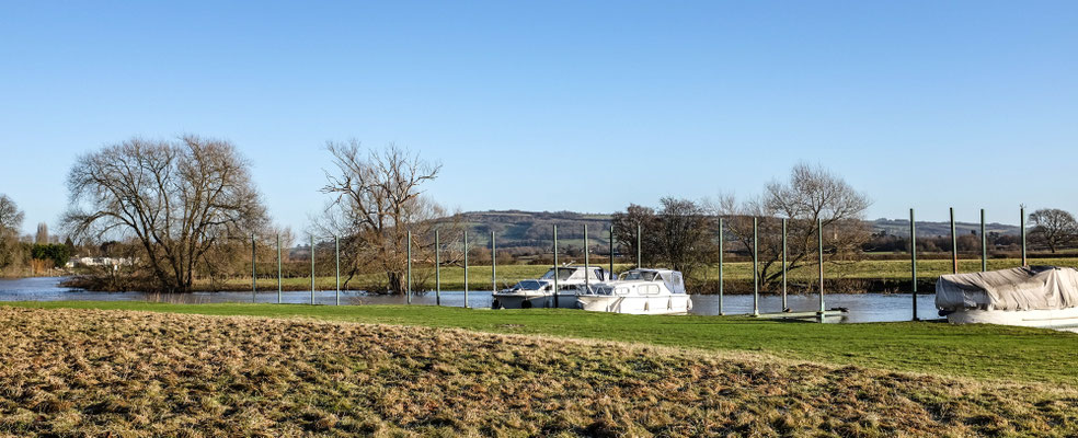 River walk, Twinning