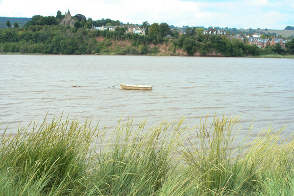 Walk by the River Severn at Frampton