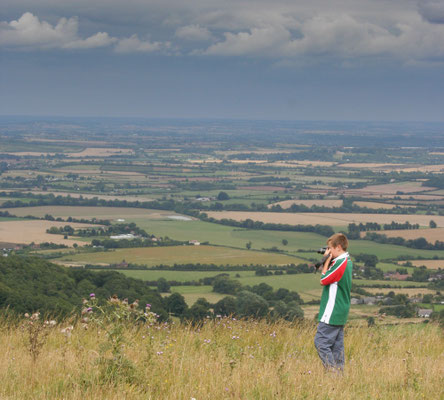 Ben comes to stay - walking on Bredon Hill