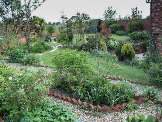 Garden at Huxleys Barn
