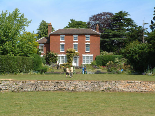 Birlingham rare plant day at Birlingham House