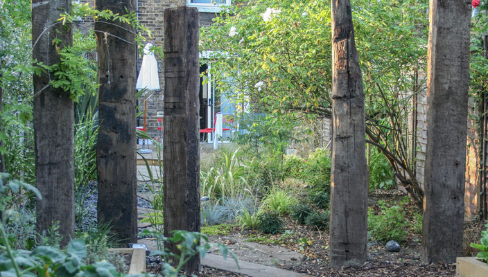 June in Peckham, staying with John & Jenny