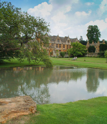 Cotswolds - Stanway House & Fountain