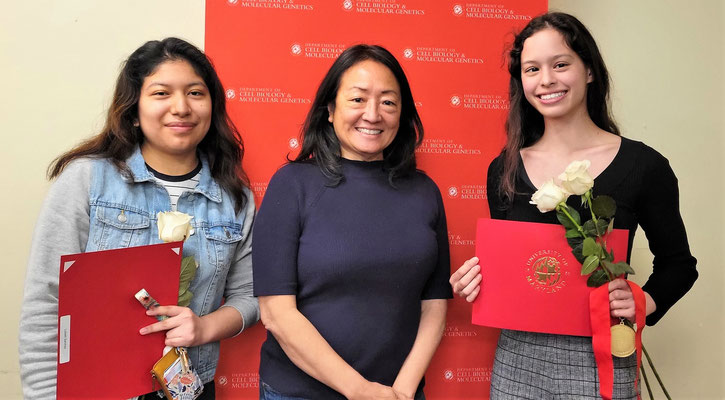 Lizbeth Sanchez (left), recipient of the Norman Laffer Scholarship and Samantha Smith (right), recipient of the Appleman-Norton Award for Plant Biology with their mentor, Dr. Caren Chang.