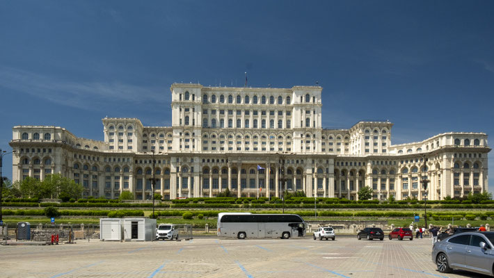 Justiz Palst von Nicolae Ceausescu. Das 2 größte Gebäude der Welt.