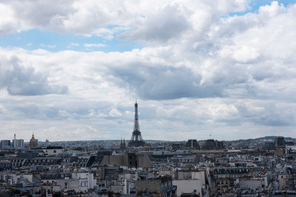 Mit Blick auf den Eiffelturm Paris Frankreich