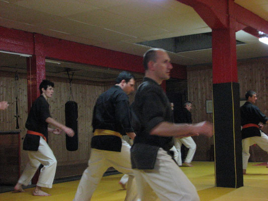 Karaté, Self Défense, Kobudo, Ju Jitsu © Frédéric Dupertout – Les Ecoles Bushido