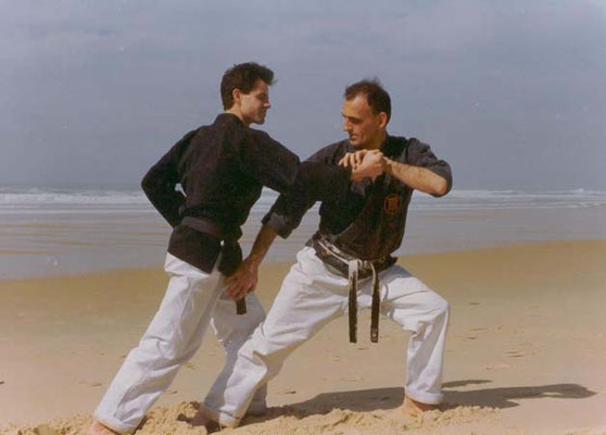 Karaté, Self Défense, Kobudo, Ju Jitsu © Frédéric Dupertout – Les Ecoles Bushido