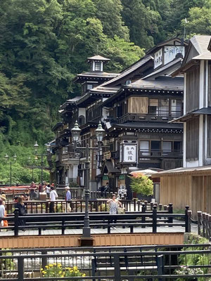銀山温泉