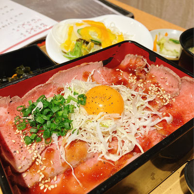 ローストビーフ丼