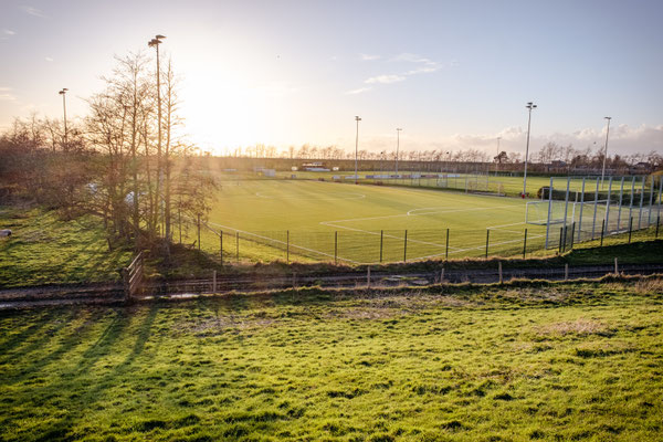 leeres Fussballfeld in Glückstadt am Deich