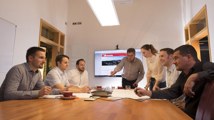 Besprechung im Büro