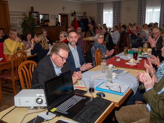 Bürgermeister LAbg. ÖkR Franz Mold und Stadtrat Tom Weiss zeigten durch ihre Anwesenheit die Verbundenheit mit dem Verein