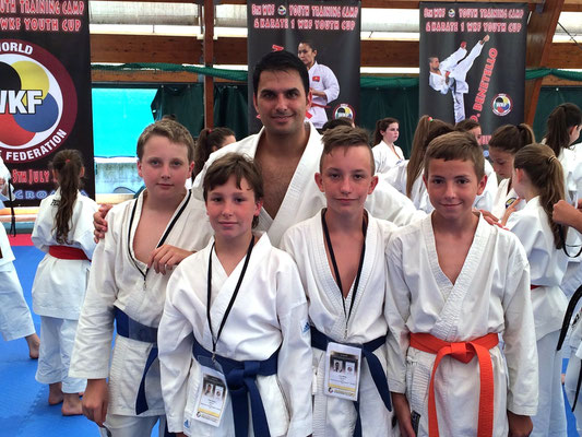 Morgan, Stefano, Matteo e Luca con il campione del Mondo Luca Valdesi - 2015 WKF Croazia