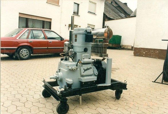 Standmotor - Junkers Gegenkolbenmotor - bender-oldtimer: Zettelmeyer  Schlepper