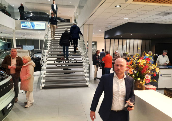 Automotive Sales Event bij Van Roosmalen Veldhoven - officieel merkdealer van Volvo - Polestar - Lynk&Co - november 2025 - 45 verkochte auto's in 1 weekend.