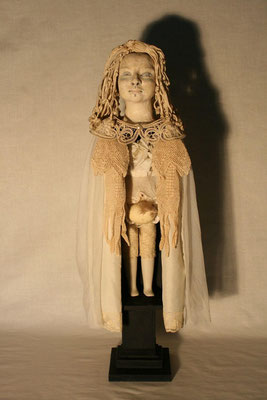 " Roses blanches" H 40 cm Terre cuite et assemblages 2014 Collection privée 