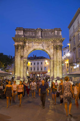Sergierbogen Pula