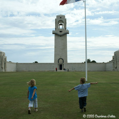 CASA Chambres d'hôtes Amiens-Corbie-Villers Bretonneux-B&B < Mémorial National Australien Villers-Bretonneux