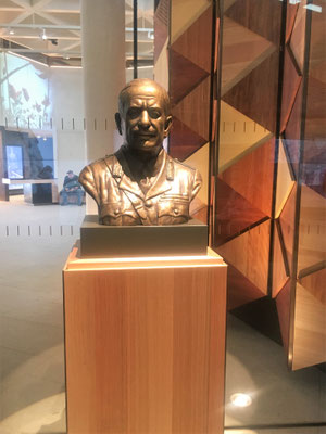 (DR) CASA Chambres d'hôtes-SirJohnMonashCenter-MemorialNationalAustralien-VillersBretoneux-ValdeSomme-Corbie-Amiens-B&B-Gîte