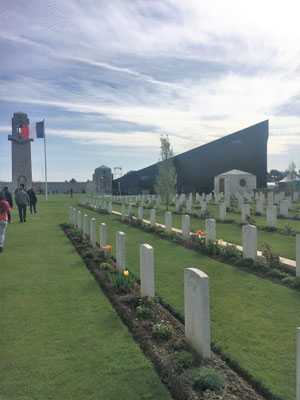 (DR) CASA Chambres d'hôtes-ValdeSomme-VillersBretonneux-Corbie-Amiens-MémorialNationaleAustralien-AnzacDay-B&B-Gîte