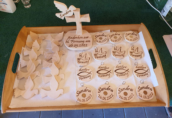 Kleines Geschenk für die Firmlinge. Geschenke zur Firmung, Geldgeschenke.