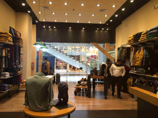 Tiendas de ropa desde obra civil llave en mano