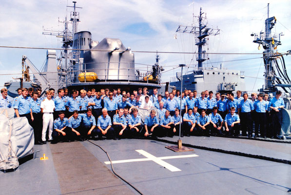 Gruppenfoto der Besatzung 93/94