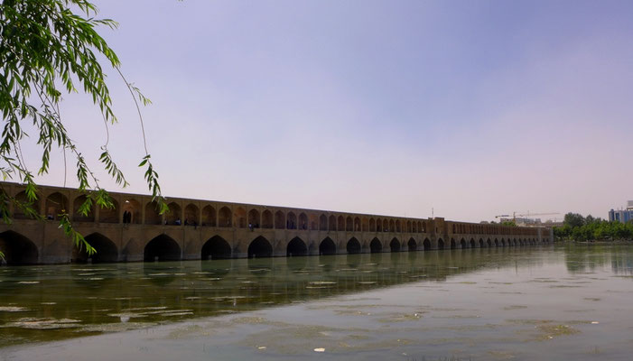 Here you find many bridges,