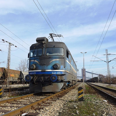 Mit der Bahn wird die Kohle vom Tagebau zum Kraftwerk gefahren