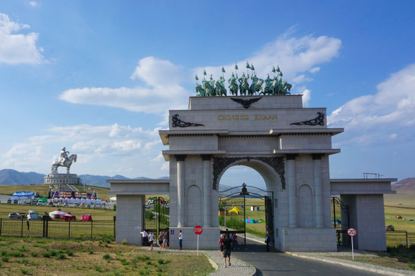 Dschingis Khan Statue in der Mongolei
