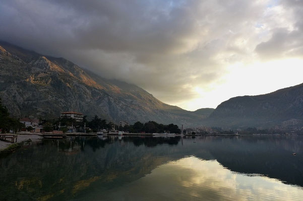 but the sun goes down early in Kotor