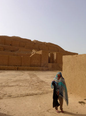 And when the temperature raise up to 45°C I'm very happy to cover my head.