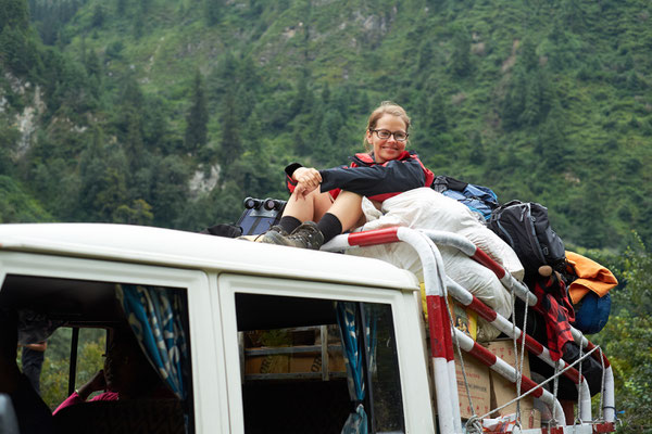 Abenteuer! Mr. Mo und Falko mussten sich auf dem Jeep Dach gut festhalten!