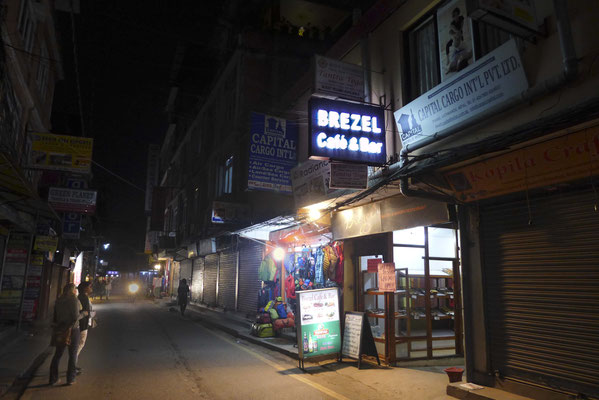 Auch in Nepal gibt es Brezel, natürlich nicht so lecker wie die aus Herxheim, aber gut.